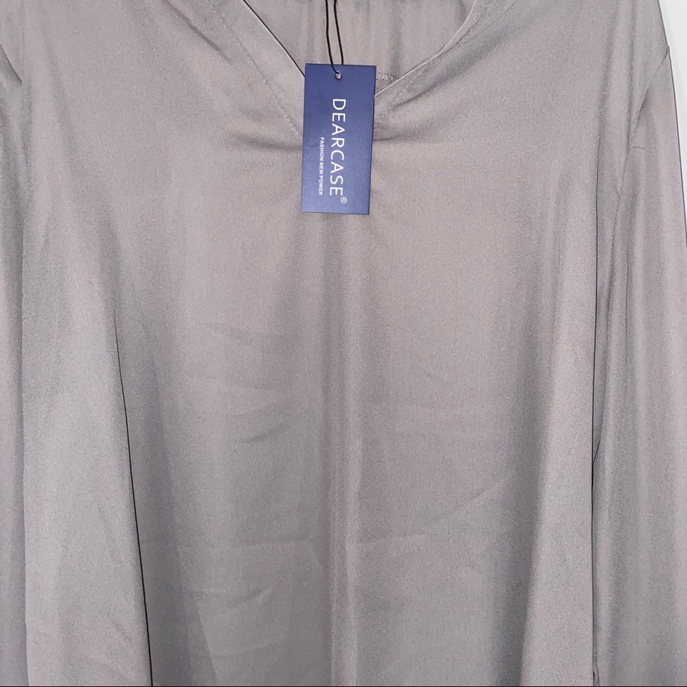 Dearcase Blouse Gray NWT - Picture 3 of 12